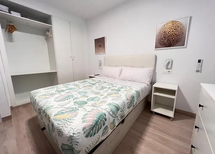 Apartment Centro Historico Parking Gratis Terraza 01 Especial 4d Malaga